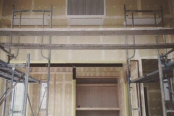 『大津仮設棟』完了からの～『H様邸新築内装工事』下地調整中編のイメージ