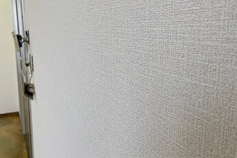 『喫煙室クロス張替え』のイメージ