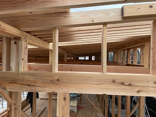 （H邸進捗 まぐさ　通気胴縁　躯体検査）の画像