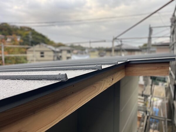 （二手に分かれて進行中）の画像